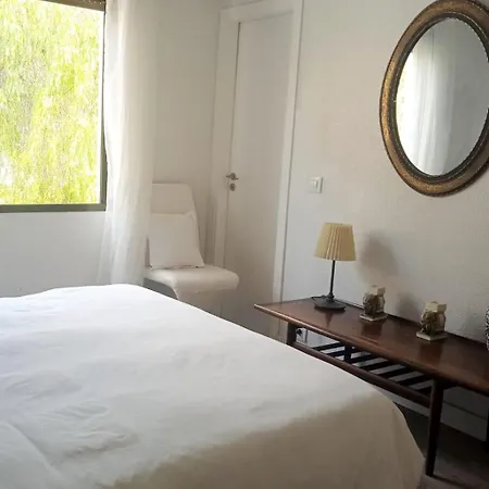 לינה וארוחת בוקר Ocean House