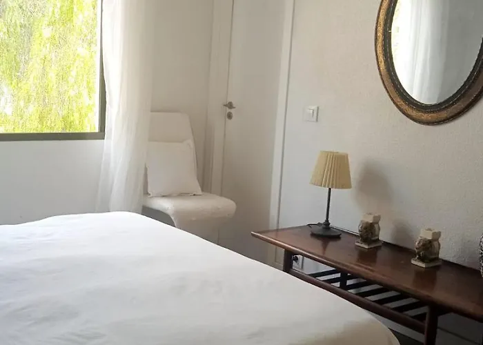 לינה וארוחת בוקר Ocean House