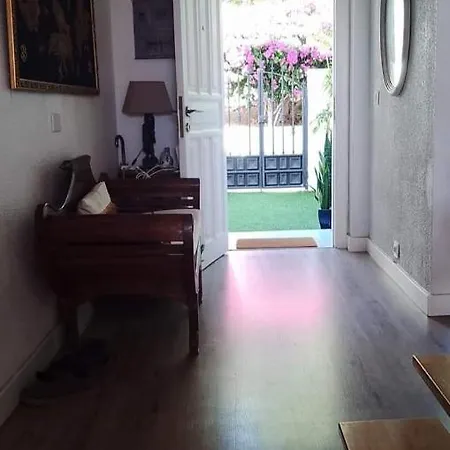 Ocean House فندق مبيت وإفطار *