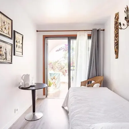 Ocean House * غراناديا دي أبونا